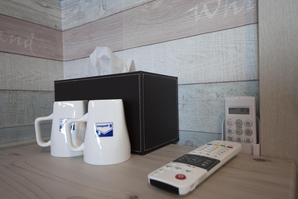 K-Guesthouse Sinchon 2 Seoul Exteriör bild