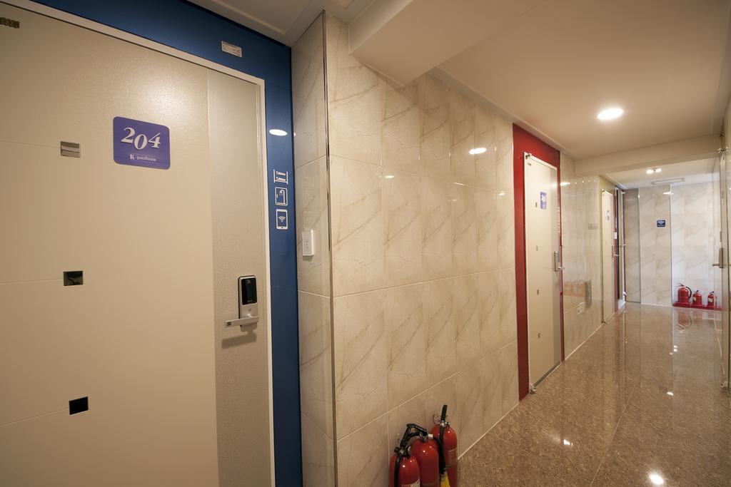 K-Guesthouse Sinchon 2 Seoul Exteriör bild