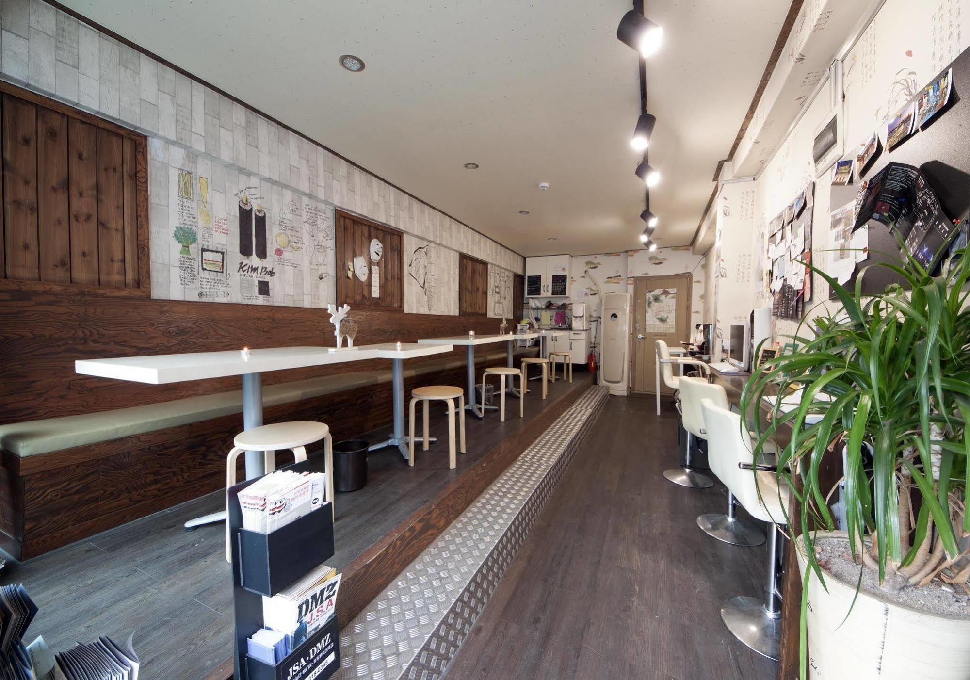 K-Guesthouse Sinchon 2 Seoul Exteriör bild